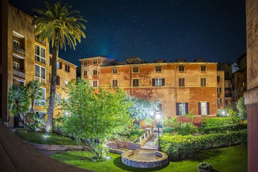 Vivi Trevi Luxury Suites Apartment *