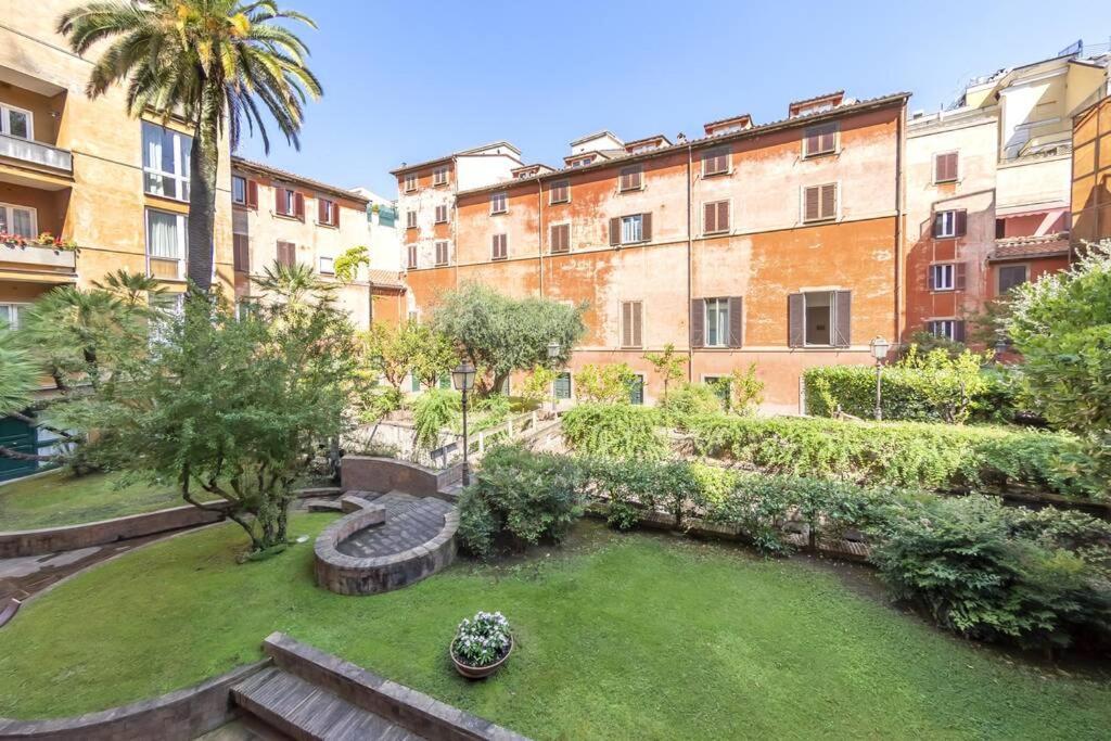Apartment Vivi Trevi Luxury Suites Rom