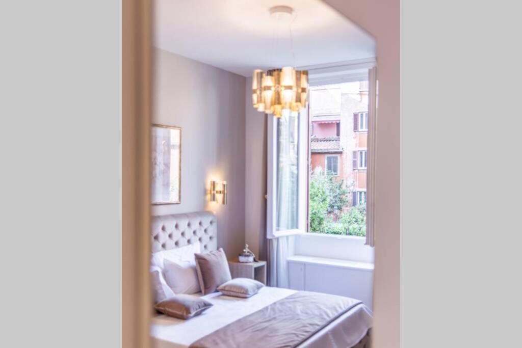 Vivi Trevi Luxury Suites